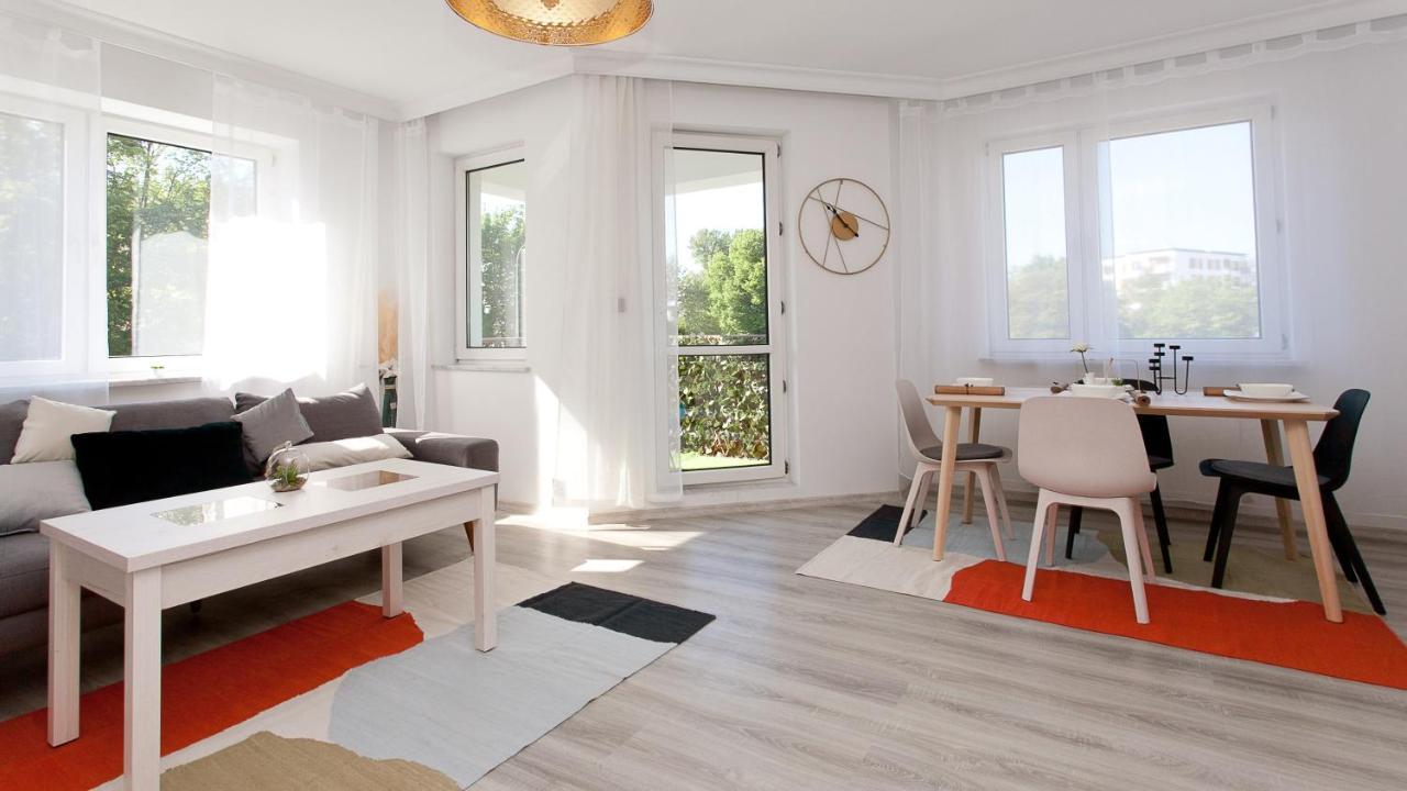 Uroczy Apartament Rzeczna Колобжег Экстерьер фото